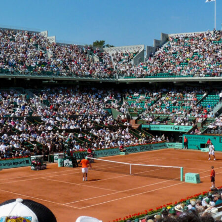 Đoković lovi istoriju na Vimbldonu: osma titula i rekord najstarijeg šampiona